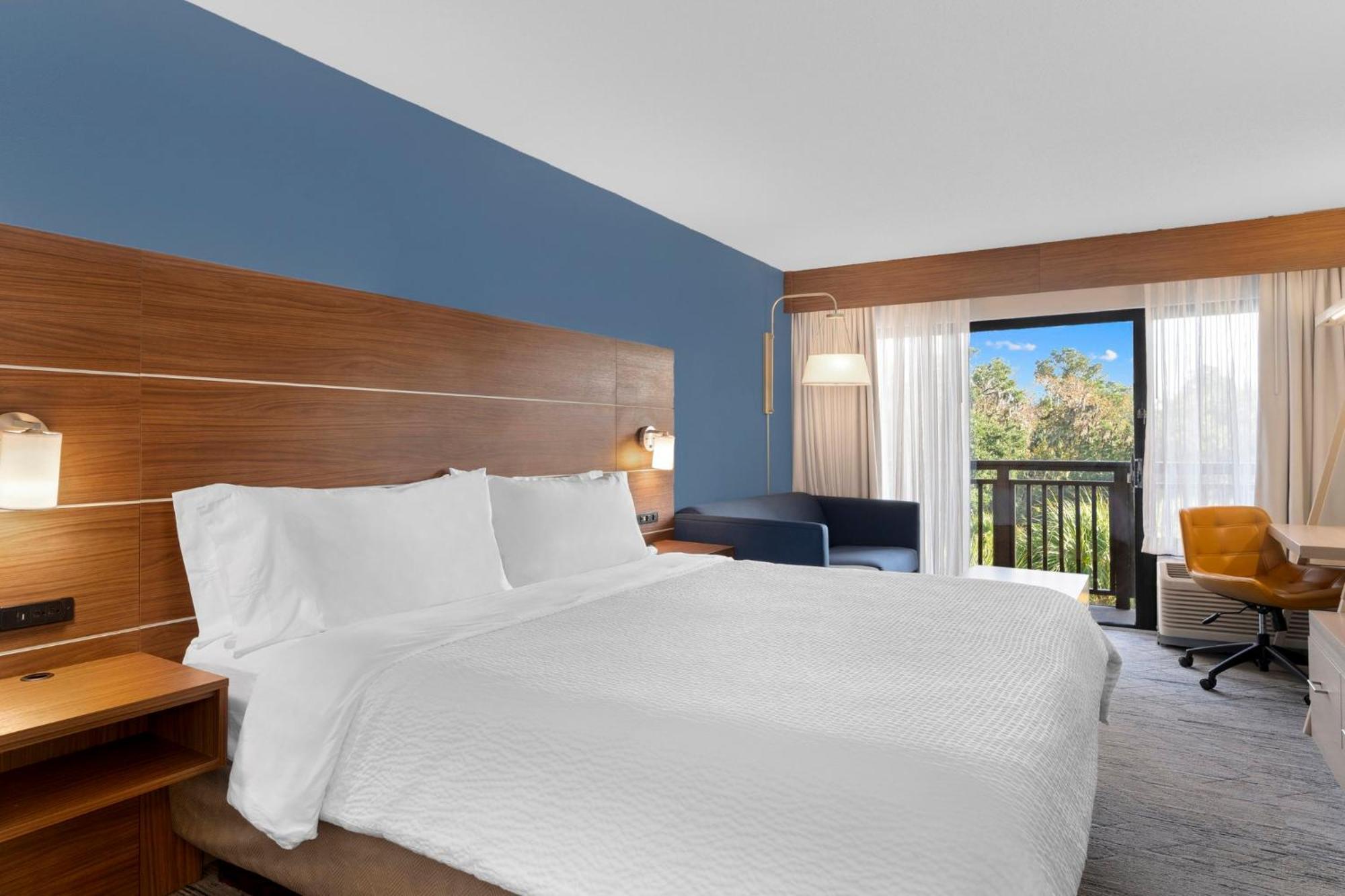 Holiday Inn Express Hilton Head Island By Ihg Экстерьер фото