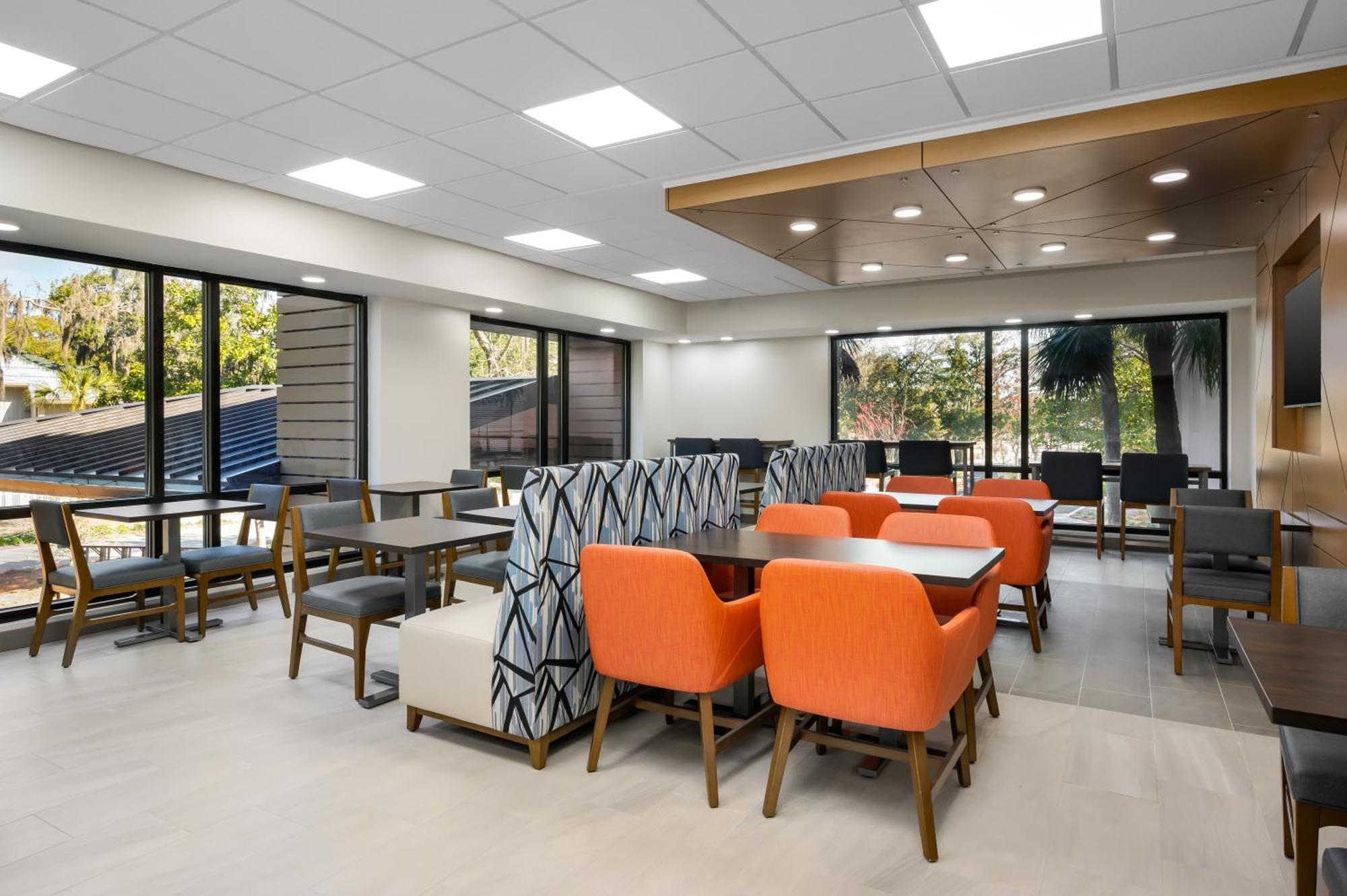Holiday Inn Express Hilton Head Island By Ihg Экстерьер фото